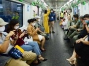 Giá xăng tăng cao, dân công sở chuyển đổi phương tiện di chuyển