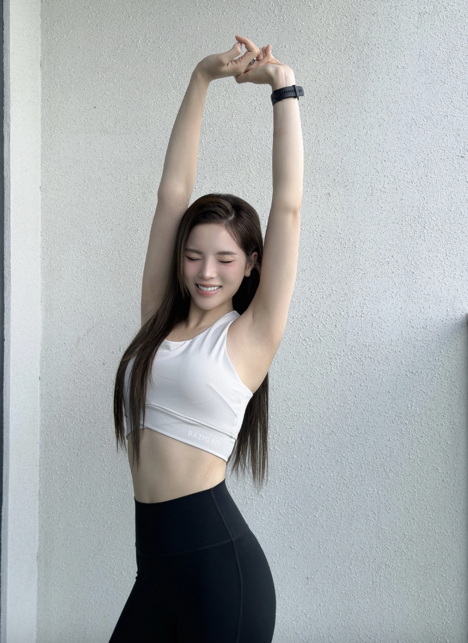 Lâu nay Kỳ Duyên luôn là 1 trong những nàng hậu nhận được nhiều khen ngợi bởi body không chút mỡ thừa và phong cách thời trang cực cá tính.