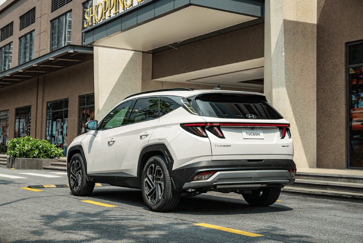 Phân tích ưu nhược điểm của Honda CR-V khi đối đầu Hyundai Tucson - 10