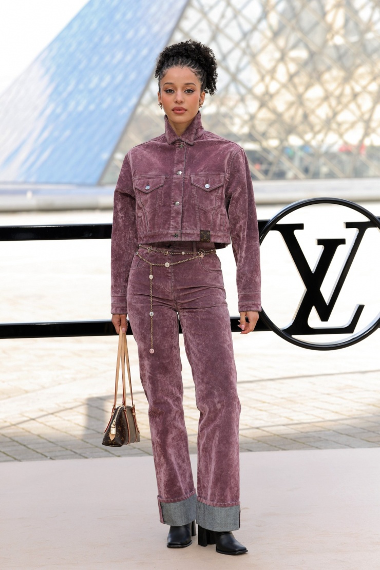 Diễn viên One Battle After Another Chase Infiniti.