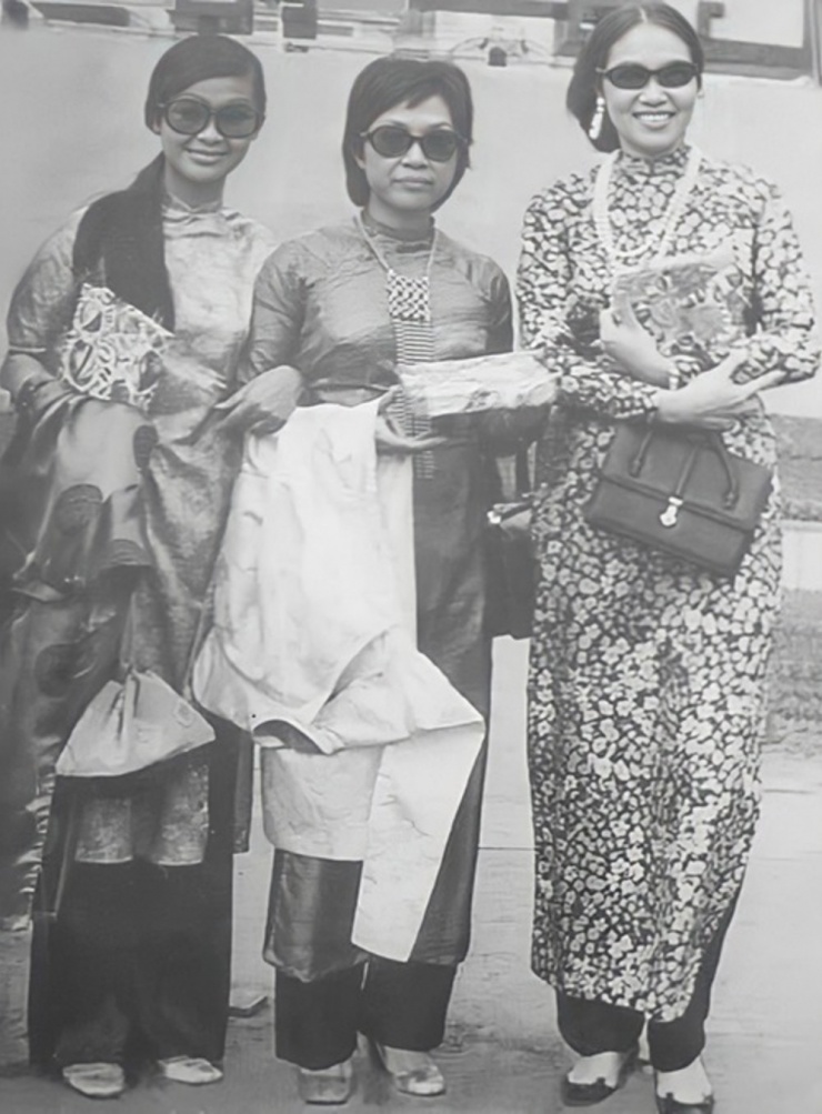 Từ trái qua: Danh ca Khánh Ly, Lệ Thu, Thái Thanh - ba giọng ca vàng thập niên 1960-1970.