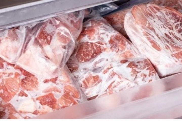 Thịt lợn để trong tủ lạnh lâu ngày cực hại sức khỏe, có 5 điểm này phải vứt ngay