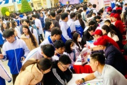 Nỗi lo học phí tăng cao và bài toán tự chủ đại học 2026