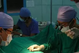 Bệnh viện bỏ sót chấn thương ‘cưỡi ngựa’ khiến bé trai tắc đường tiểu