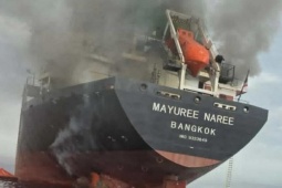 Tàu hàng Thái Lan bốc cháy ở eo biển Hormuz, thủy thủ sơ tán