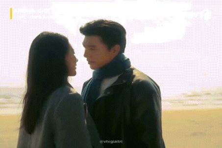 Cảnh hôn trên phim VTV của Steven Nguyễn và Minh Trang gây sốt