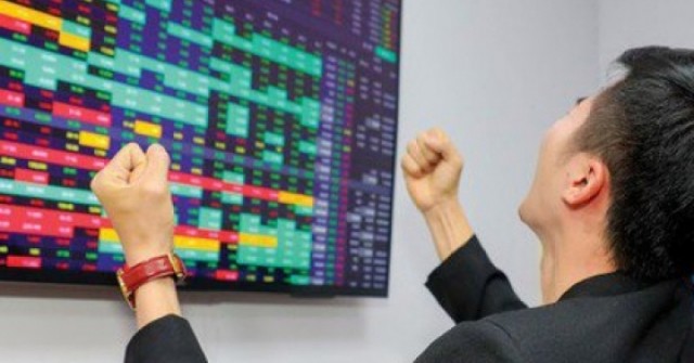 Tỉ phú Việt chi ngàn tỉ mua cổ phiếu sau cú giảm lịch sử, tín hiệu gì cho các nhà đầu tư?