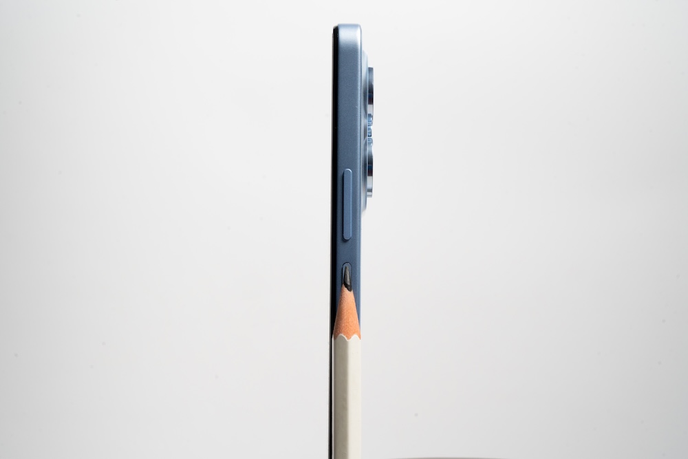 HONOR X8d mỏng đột phá dù pin “khủng”.