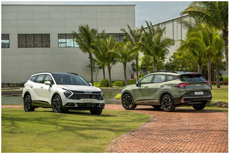 Loạt xe 5 chỗ tầm giá 1 tỷ đồng đáng mua tại Việt Nam - 4