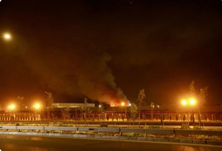 Vụ nổ gần Lãnh sự quán Mỹ và sân bay quốc tế Erbil ở Erbil, Iraq, sáng sớm 12/3. (Ảnh: CNN)