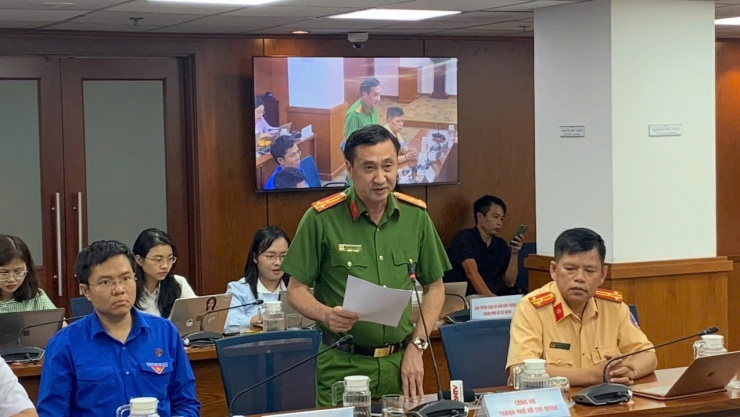 Thượng tá Trần Xuân Phương cảnh báo nguy cơ cháy nổ khi người dân tích trữ xăng dầu