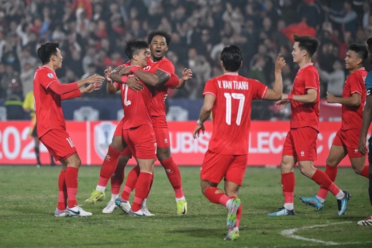 Mua vé xem đội tuyển Việt Nam đấu Bangladesh ở đâu, giá bao nhiêu tiền? - 1