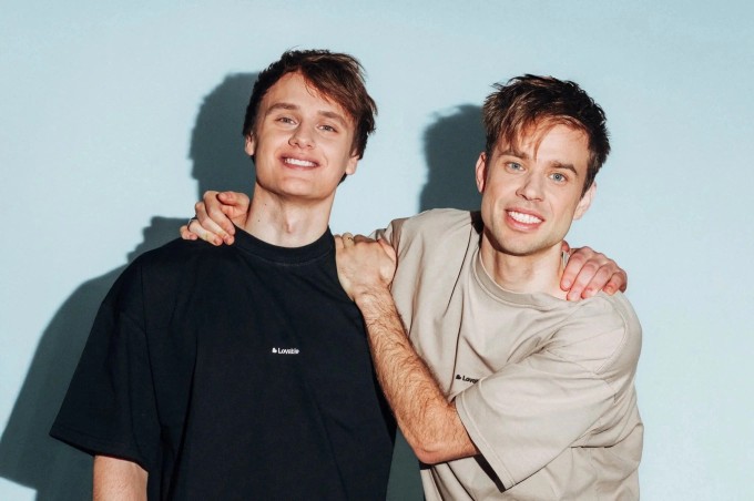 Hai nhà đồng sáng lập Lovable Fabian Hedin (áo đen) và Anton Osika. Ảnh: Lovable