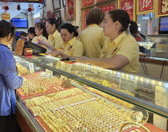 Giá vàng trong nước giảm trở lại