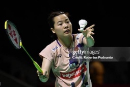 Hot girl cầu lông Thùy Linh ngược dòng cực hay, giật vé đấu "ngọc nữ" Nhật Bản