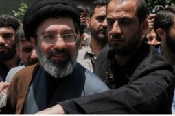 Vệ binh cách mạng Hồi giáo lựa chọn tân Lãnh tụ tối cao Iran?