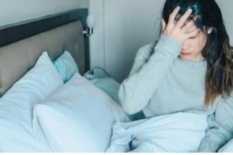 Buổi sáng thức dậy có 5 dấu hiệu này, kiểm tra sức khỏe ngay kẻo hối không kịp