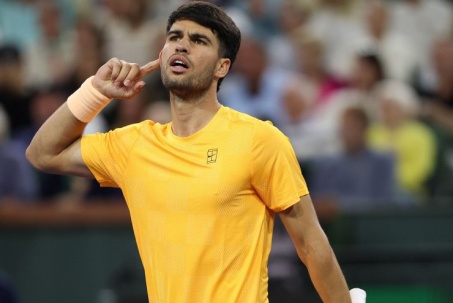 Video tennis Alcaraz - Ruud: Thảm bại 1-6 set đầu, hồi hộp tie-break (Indian Wells)