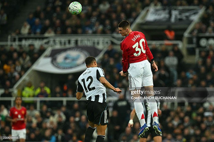 MU đang có một trung phong tương đối toàn diện, và họ phải biết tận dụng tốt hơn