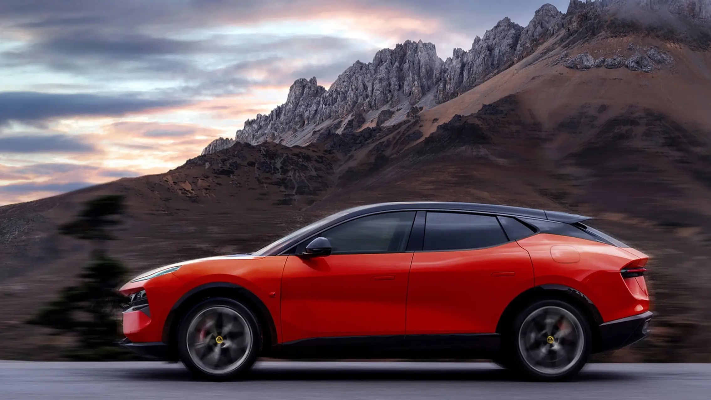 Eletre X vẫn giữ trọn triết lý thiết kế "thấu khí" (porous) đặc trưng.