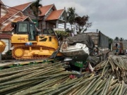 Xe tải biến dạng kỳ quái, phụ xe tử vong sau cú va chạm kinh hoàng trên quốc lộ