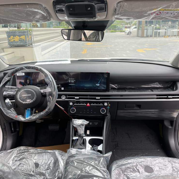 So kè bộ đôi SUV Hyundai Tucson và Mitsubishi Outlander - 5