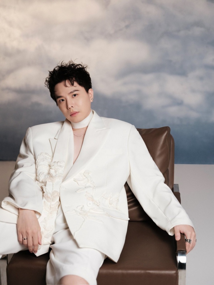 Vì sao thời gian qua Trịnh Thăng Bình kín tiếng, ít khi xuất hiện trong showbiz? - 1