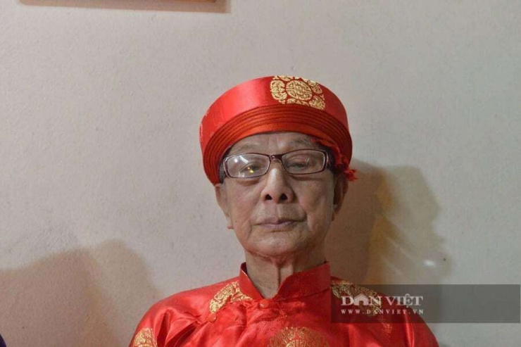 Cụ Dũng đánh giá các ứng cử viên lần này không chỉ có trình độ học vấn cao mà còn có quá trình công tác gắn bó với cơ sở, am hiểu đời sống người dân.&nbsp;Ảnh: Gia Khiêm