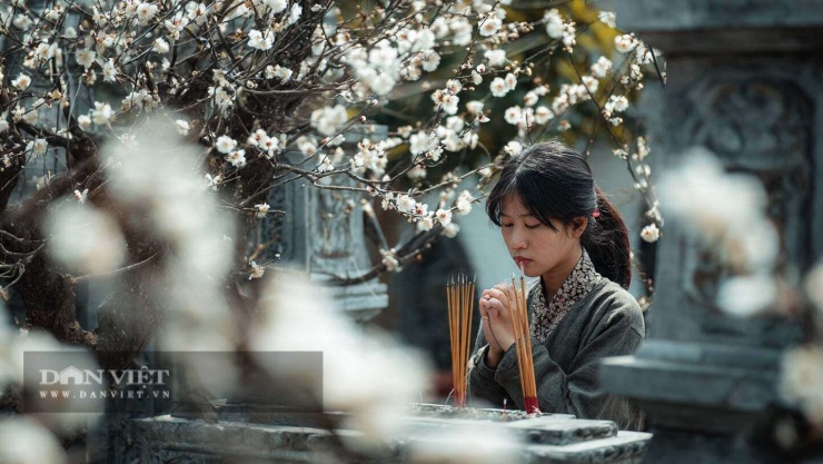 Tết Thanh Minh 2026 đi viếng mộ nên chọn ngày nắng đẹp.&nbsp;