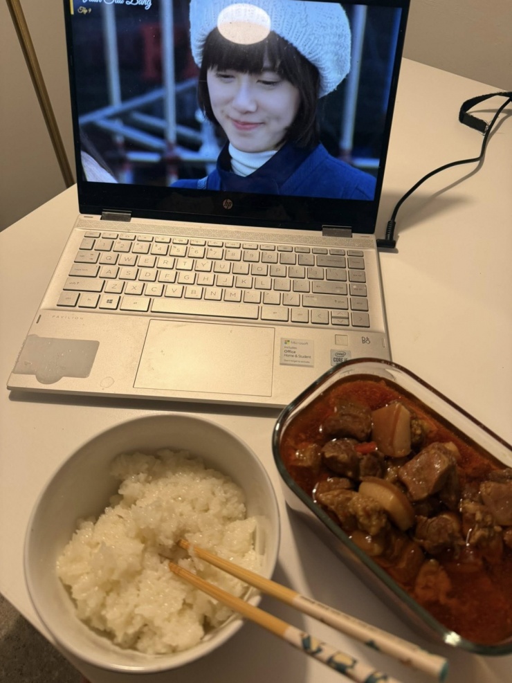 Ý Nhi tự nấu cơm để tiết kiệm tiền khi du học Australia - 3