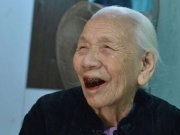 Cử tri 104 tuổi ở Hà Nội: "Tôi sẽ chống gậy đi bộ ra nhà văn hoá, tận tay bỏ lá phiếu của mình"