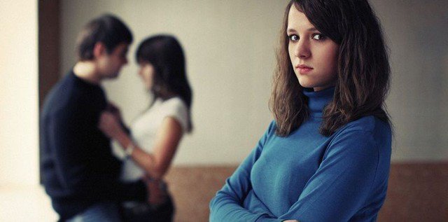 Sự bình thản của người vợ lại là đòn chí mạng với kẻ thứ ba. Ảnh minh họa