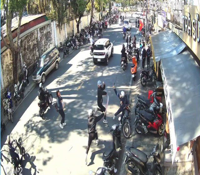 Cảnh "hỗn chiến' được camera ghi lại. Ảnh: Công an Lâm Đồng.