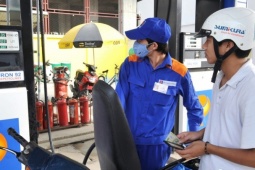 Xả mạnh quỹ bình ổn 4.000-5.000 đồng/lít, Bộ Công Thương nói rõ lý do giá xăng dầu vẫn tăng