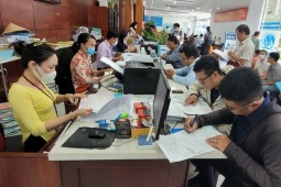 Lương cơ sở dự kiến tăng 8% từ 1-7, những khoản nào sẽ được điều chỉnh theo?