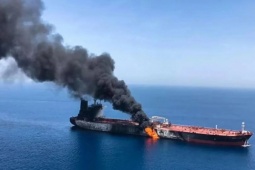 Điểm nóng Hormuz 'đốt cháy' giá dầu thế giới, kịch bản 200 USD/thùng có xảy ra?