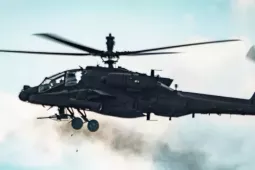 Trực thăng UAE bắn hạ UAV Iran: Phi công Mỹ giải thích bí quyết ‘ngược đời’