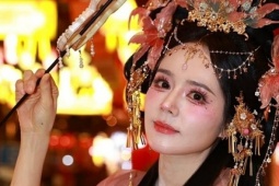 Han Ga In bị chê 'kém sang' khi make up Douyin