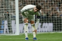 Real Madrid khốn đốn đua vô địch La Liga: 9 sao vắng mặt, trụ cột kiệt sức