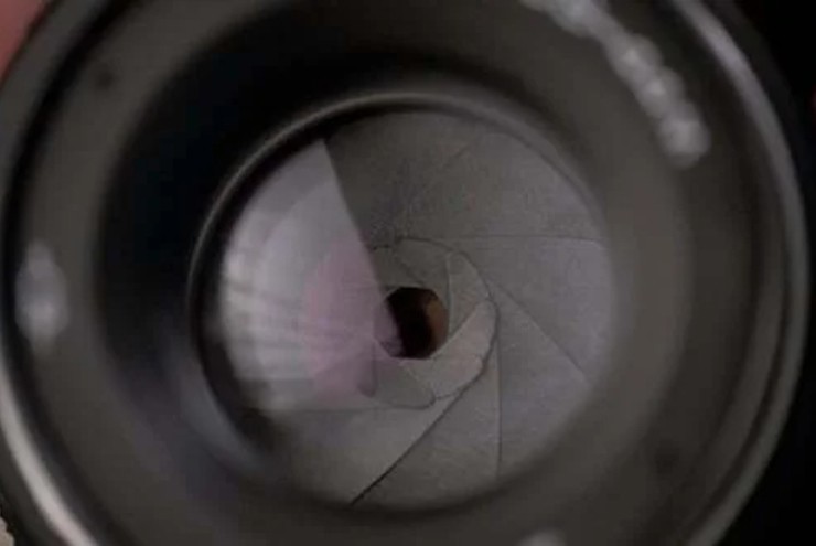 iPhone 18 Pro có thể sở hữu camera khẩu độ thay đổi tương tự máy ảnh DSLR.