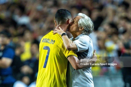 Ronaldo tiến cử HLV Al Nassr cho ĐT Bồ Đào Nha, qua mặt Mourinho