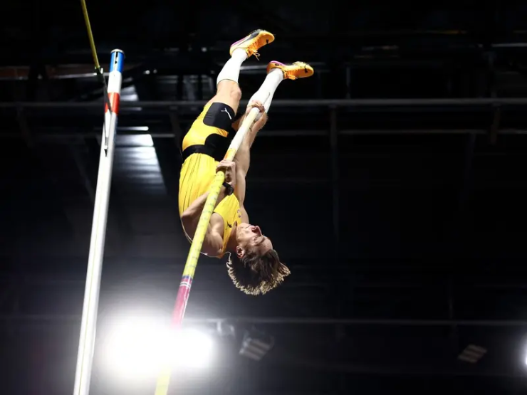 Duplantis phá kỷ lục nhảy sào mới nhất với thành tích 6m31