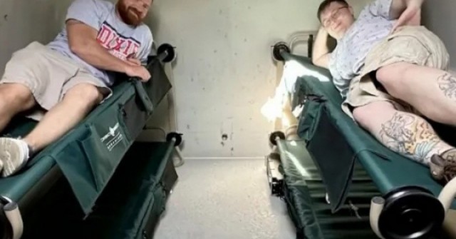 Giới siêu giàu vung tiền xây hầm trú ẩn