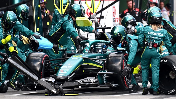 &nbsp;Aston Martin tận dụng mọi cơ hội để khắc phục, hoàn thiện chiếc AMR26