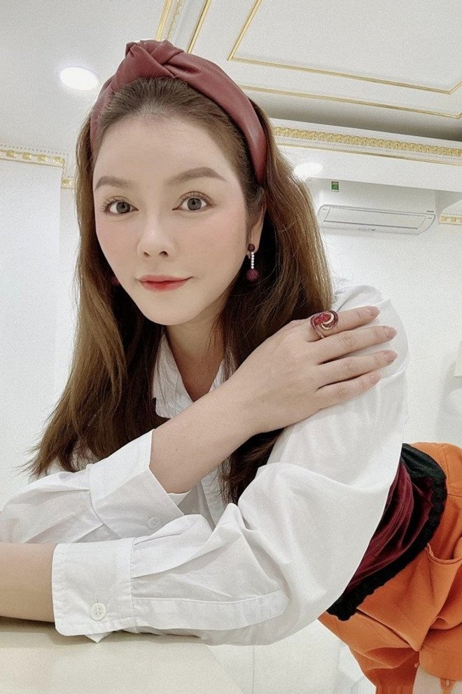 Diễn viên Lý Nhã Kỳ.