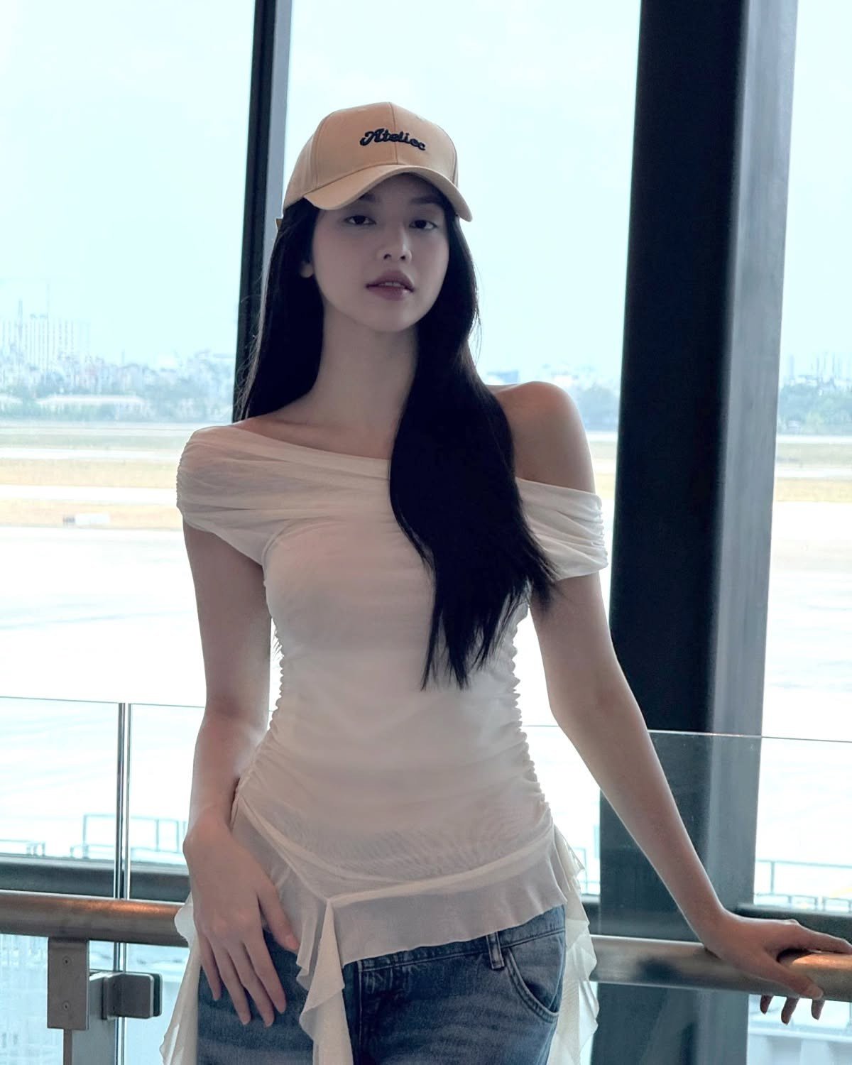 Bóc giá trang phục của Hoa hậu Thanh Thủy: Nhiều đồ bình dân mà mặc lên vẫn sang - 10