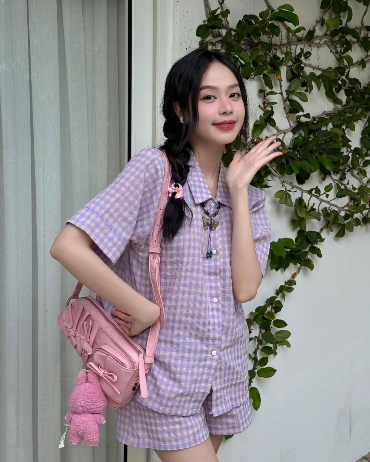 Bóc giá trang phục của Hoa hậu Thanh Thủy: Nhiều đồ bình dân mà mặc lên vẫn sang - 2