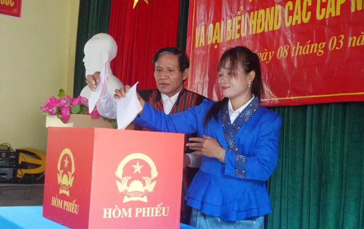 Quy trình bỏ phiếu và kiểm phiếu bầu cử được thực hiện như thế nào. Ảnh: Trần Anh.