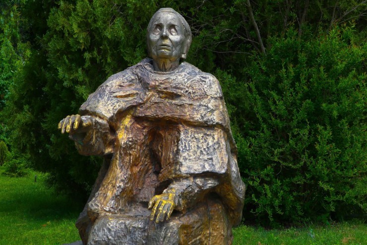 Khi lời tiên tri châm ngòi cho thuyết âm mưu