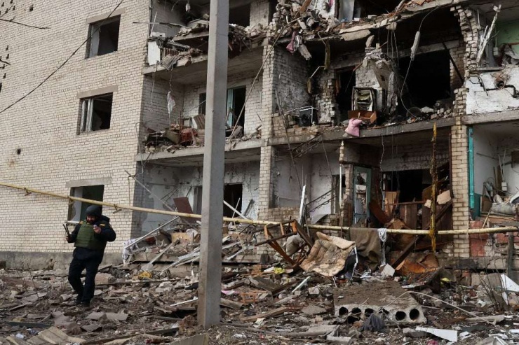 "Sẽ có những điều bất ngờ": Ukraine cảnh báo sắc lạnh giữa lúc Nga tăng cường tấn công khắp chiến tuyến - 1